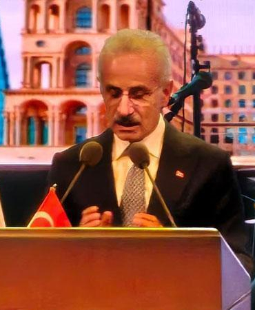 Bakan Uraloğlu: Azerbaycan ile ilişkiler herhangi iki devletin ötesinde