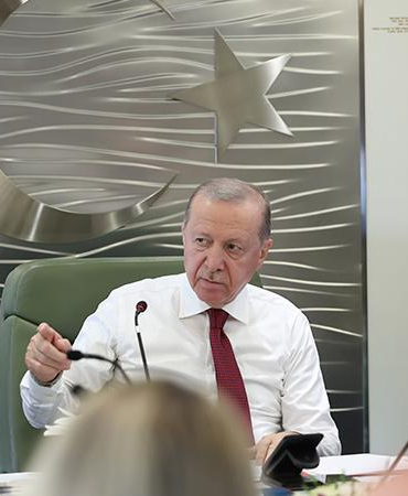Cumhurbaşkanı Erdoğan: Silah bırakmanın ivmelenmesi için İstihbarat Teşkilatımız çalışıyor