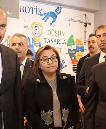 Bakan Şimşek: Teknoloji bizim için kritik bir alan
