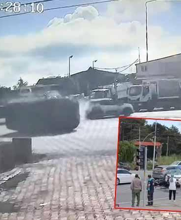 Arnavutköy’de zincirleme kaza kamerada: 1’i ağır 5 yaralı