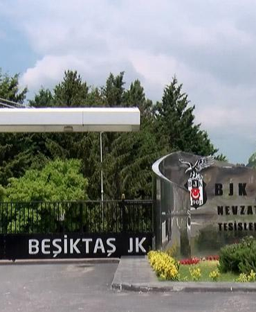Beşiktaş’ta Serdal Adalı - Sergen Yalçın görüşmesi başladı