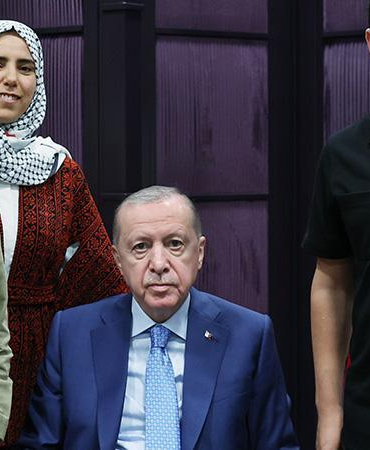 Cumhurbaşkanı Erdoğan, Gazzeli Ebu Cezer ve ailesini kabul etti