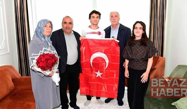 CİMER, Türk bayrağı isteyen gencin talebini karşıladı