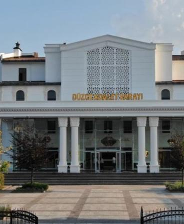 Öğrencileri staj yapıyor gibi gösterip, haksız kazanç sağlayan 12 şüpheliye gözaltı