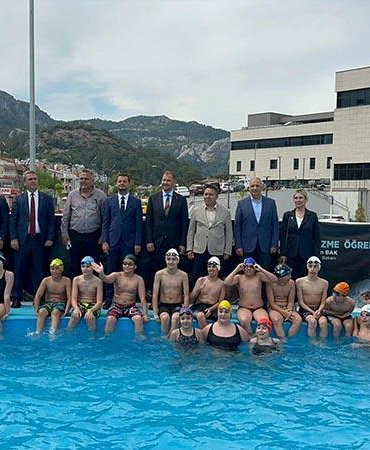 Marmaris’te sporcular için portatif havuz