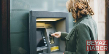 ATM kartı yutarsa ne yapmalı? Uzmanlar uyardı: Bu hataları sakın yapmayın