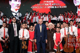 Cumhurbaşkanı Erdoğan ve eşi Emine Erdoğan, Cumhurbaşkanlığı Çocuk Orkestrası ve Korosu konserine katıldı