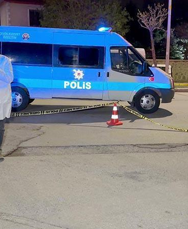 Cami önündeki cinayetin şüphelisi, kahvehane işletmecisini vuran kişi çıktı