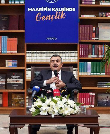 Bakan Tekin,