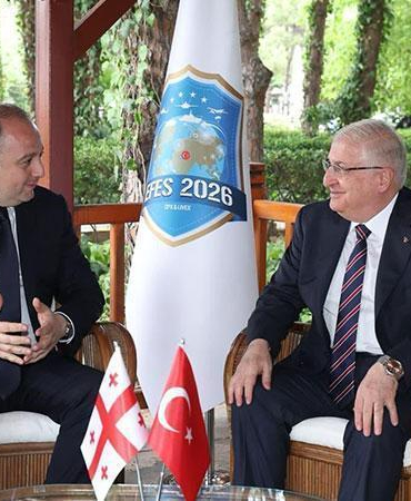 Bakan Güler, Gürcistanlı mevkidaşı Chikovani ile görüştü