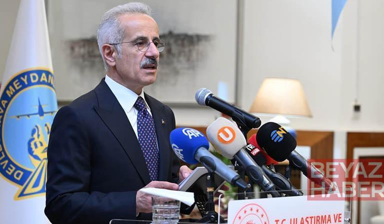 Bakan Uraloğlu: Hava yollarında hedefimiz 270 milyon yolcu