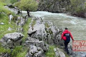 Muş’ta çaya düşen kadını arama çalışmaları sürüyor