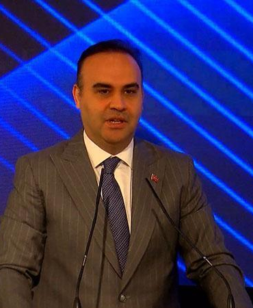 Bakan Kacır: İmalat sanayi katma değerimizi 23 yılda 41 milyar dolardan 246 milyar dolara taşıdık
