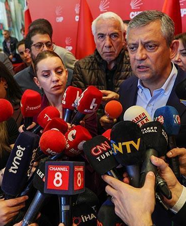 Özgür Özel: Herkesin beklentisi 40 günlük sürede kurultayın toplanması