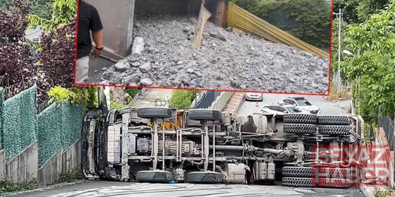 Sarıyer’de yokuşta kayan hafriyat kamyonu devrildi; molozlar yola döküldü