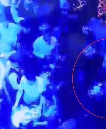Eğlence mekanında masada duran cep telefonunu çalan şüpheli yakalandı
