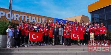 Bakan Bak’tan milli karatecilere tebrik