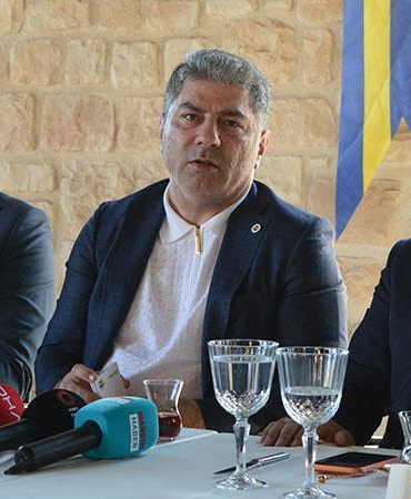 Hakan Safi: Dünya yıldızlarını getirip Fenerbahçe’ye entegre edeceğiz
