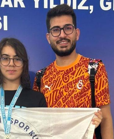 Muğlalı yüzücü Devrim Defne Bilge Türkiye Şampiyonu oldu