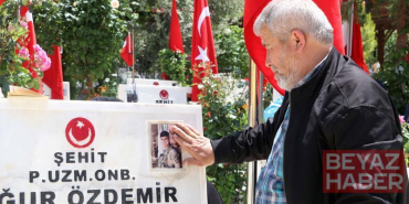 Gaziantep’te şehitlik ve mezarlıklarda ziyaretçi yoğunluğu