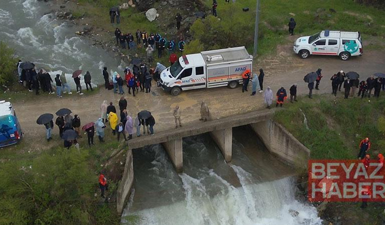 Muş’ta derede kaybolan kadının eşyaları bulundu