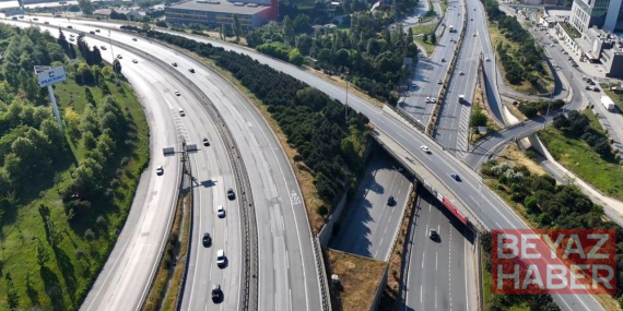 Bayramın ikinci gününde de yollar boş kaldı