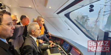 Milli elektrikli hızlı tren saatte 240 kilometreye ulaştı