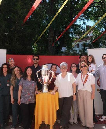 Şampiyonluk kupası bayramda Galatasaraylılar Yurdu’nda buluştu