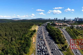 İstanbul’da bayramın üçüncü gününde dönüş trafiği havadan görüntülendi