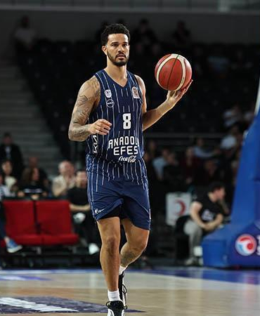Anadolu Efes yarı finale yükseldi