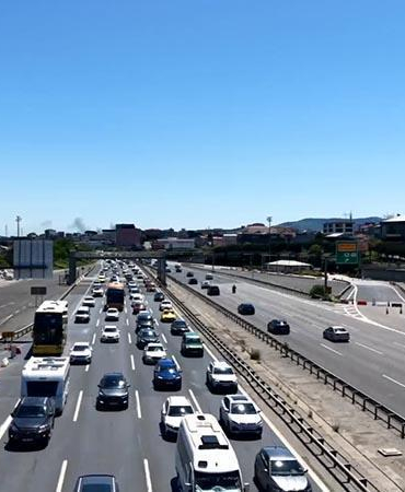 Bayramın son gününde Çamlıca gişelerinde dönüş yoğunluğu