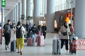 Tatilcilerin dönüşü başladı; İstanbul’daki havalimanlarında 2 bin 470’in üzerinde uçuş bekleniyor