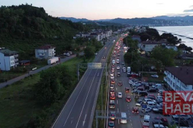 Bayram tatili dönüşü Karadeniz Sahil Yolu