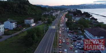 Bayram tatili dönüşü Karadeniz Sahil Yolu
