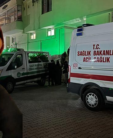Boşanma aşamasındaki eşini tabancayla öldürdü