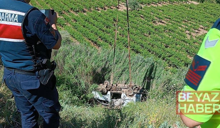 Uçuruma düşen hafif ticari aracın sürücüsü öldü