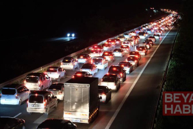Anadolu Otoyolu Düzce geçişinde trafik durma noktasına geldi
