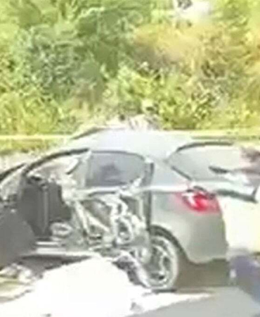Araç 2 TIR'a birde çarptı, karı-koca feci şekilde can verdi