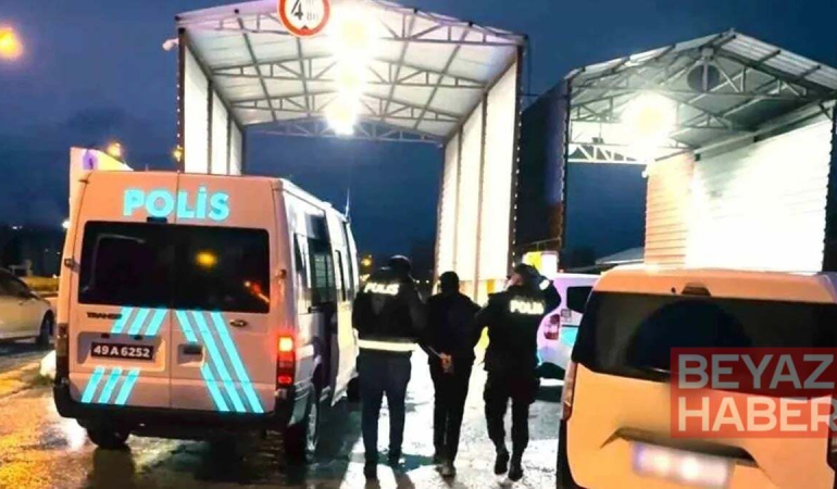 Muş'ta 8 düzensiz göçmen yakalandı, 2 şüpheli tutuklandı