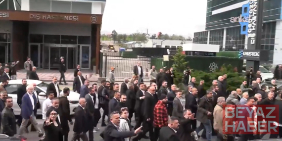 CHP Genel Merkezi önünde Kılıçdaroğlu ve Özel destekçileri arasında arbede!