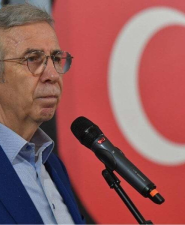 Mansur Yavaş, Özgür Özel ile görüştü; polis müdahalesine tepki gösterdi