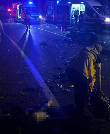 Motosikletler çarpıştı, iki sürücü de hayatını kaybetti