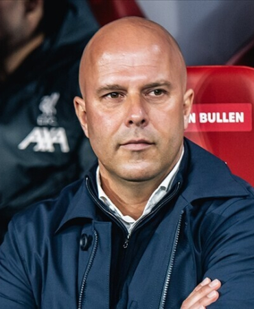 Liverpool'da teknik direktör Arne Slot ile yollar ayrıldı