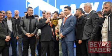 Feriköyspor, şampiyonluğunu gençlere armağan etti