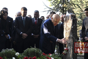 MHP Genel Başkanı Bahçeli, Alparslan Türkeş'in kabrini ziyaret etti