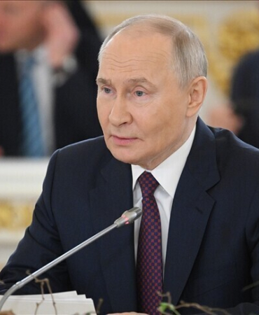 Putin, Rus makine sanayisinin yaptırımlara rağmen farklı pazarlarda büyüdüğünü söyledi