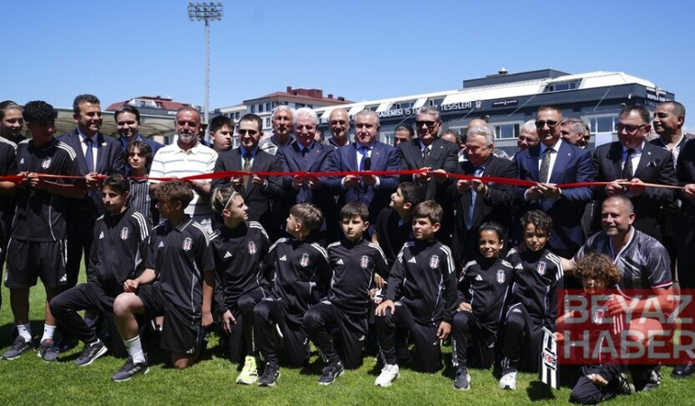 Beşiktaş Futbol Akademisi Sancaktepe Belediyesi 15 Temmuz Tesisleri'nin açılış töreni yapıldı