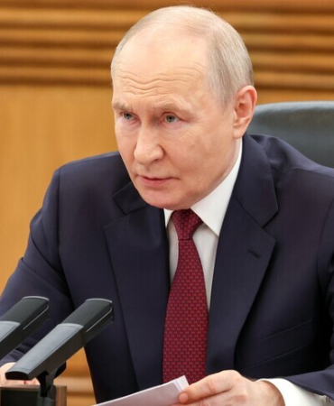 Putin, Ukrayna'nın Luhansk'taki koleje yönelik saldırısının "terör eylemi" olduğunu söyledi