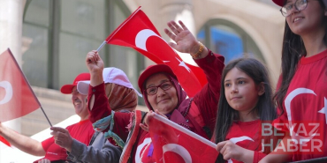New York'ta 43. Türk Günü Yürüyüşü coşkuyla kutlandı