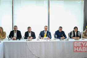 Fenerbahçe Kulübü başkan adayı Barış Göktürk, basın mensuplarıyla bir araya geldi: